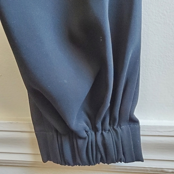 New Cinq A Sept Elaina Crepe Pleated Waist Tapered Elastic Hem Black Pants 00 - Picture 14 of 16